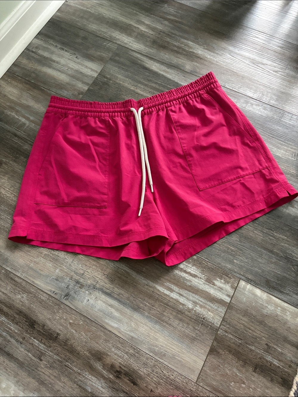 Faherty all day fuchsia shorts size XXL